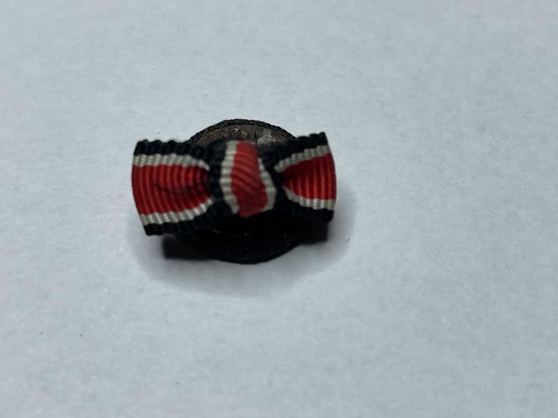 WW1 buttonhole clip