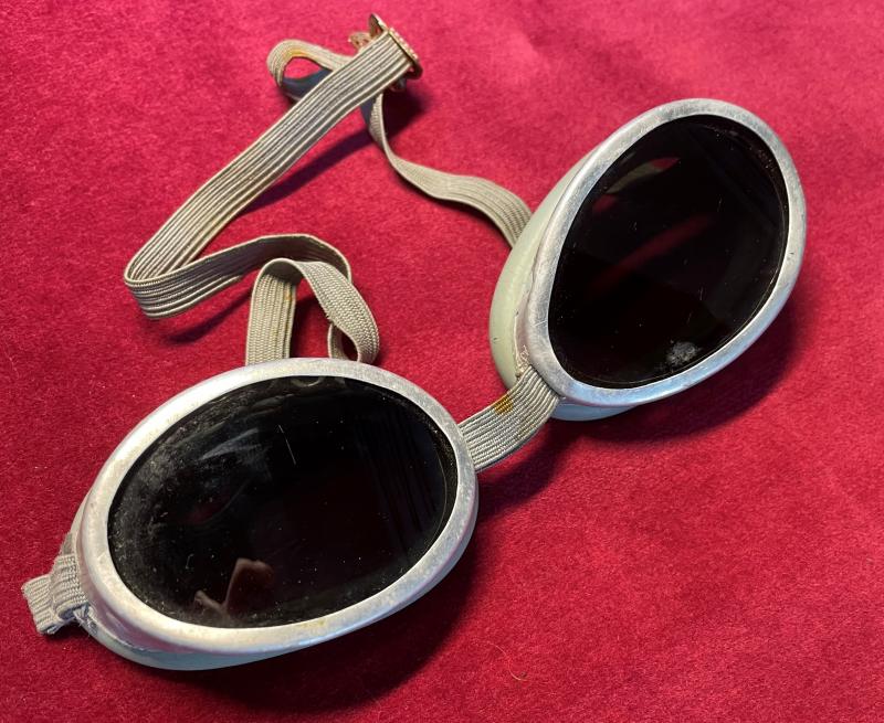 WWII Gebirgsjäger snow goggles