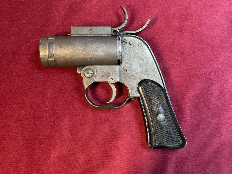 USA WWII AN-M8 break barel Flare gun