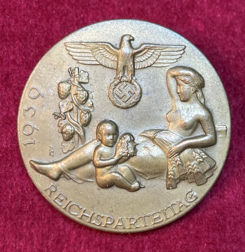 3rd Reich NSDAP Reichsparteitag 1939 abzeichen