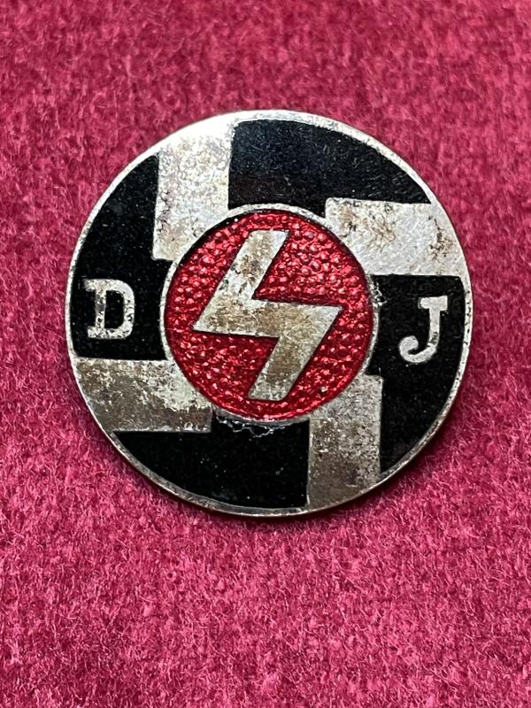 3rd Reich Deutsches Jungvolk Mitgliedsabzeichen 2. form