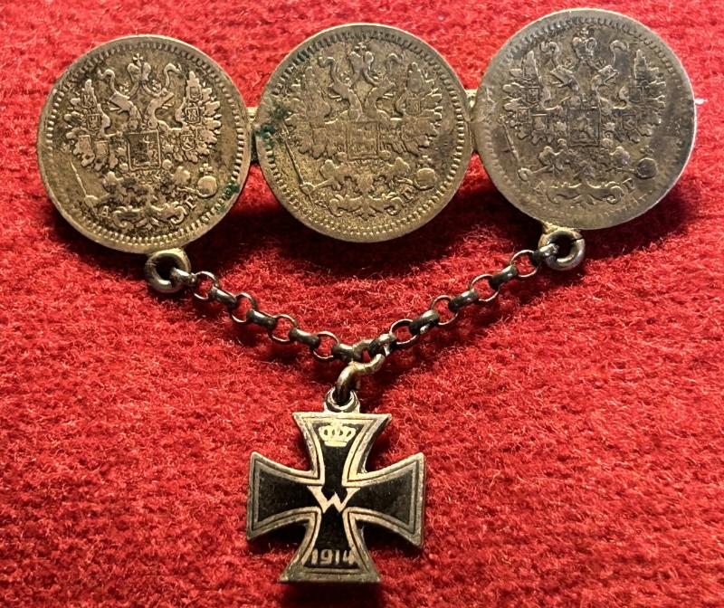 Kaiserreich Patriotischer broche 1914 mit Russische Münzen