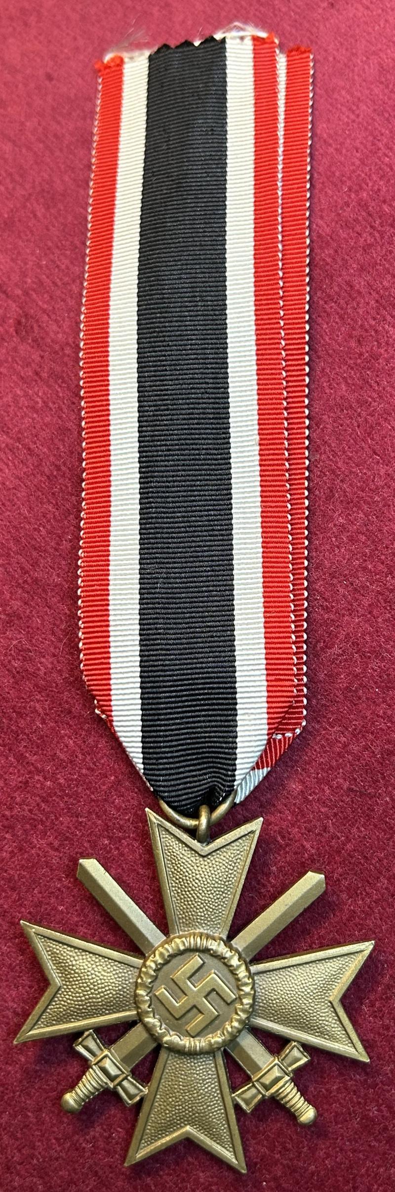 3rd Reich Kriegsverdienstkreuz mit Schwertern 2. Klasse, 1939 (100)