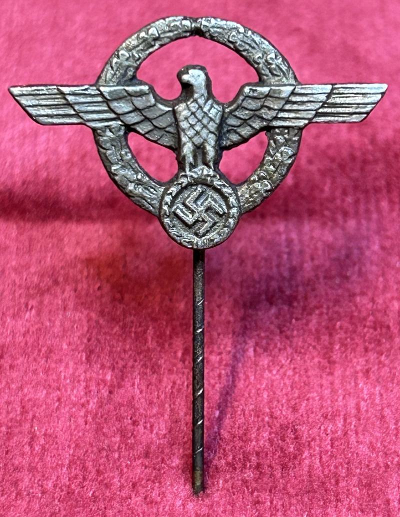 3rd Reich Abzeichen für Gefolgschaftsmitglieder der Waffen SS – Angestellte und Arbeiter