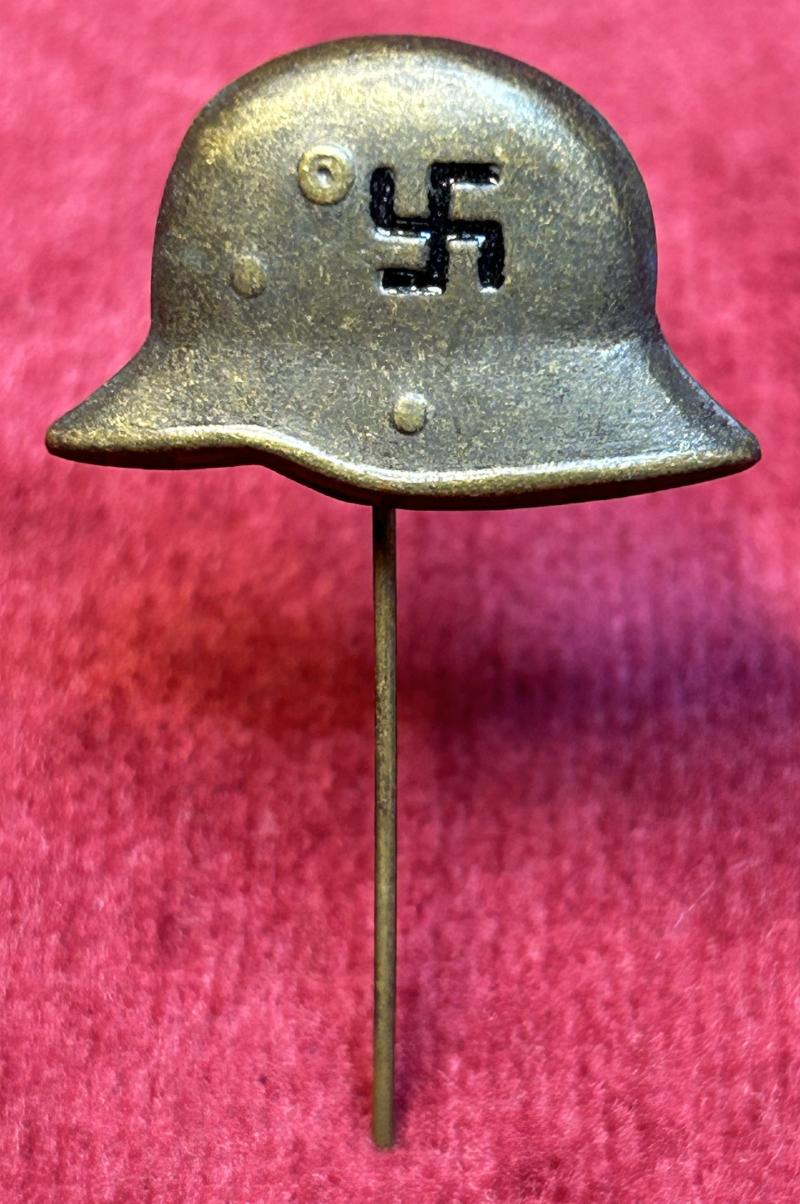 3rd Reich NSDAP Sympathie-Abzeichen (M16 Stahlhelm Hakenkreuz)