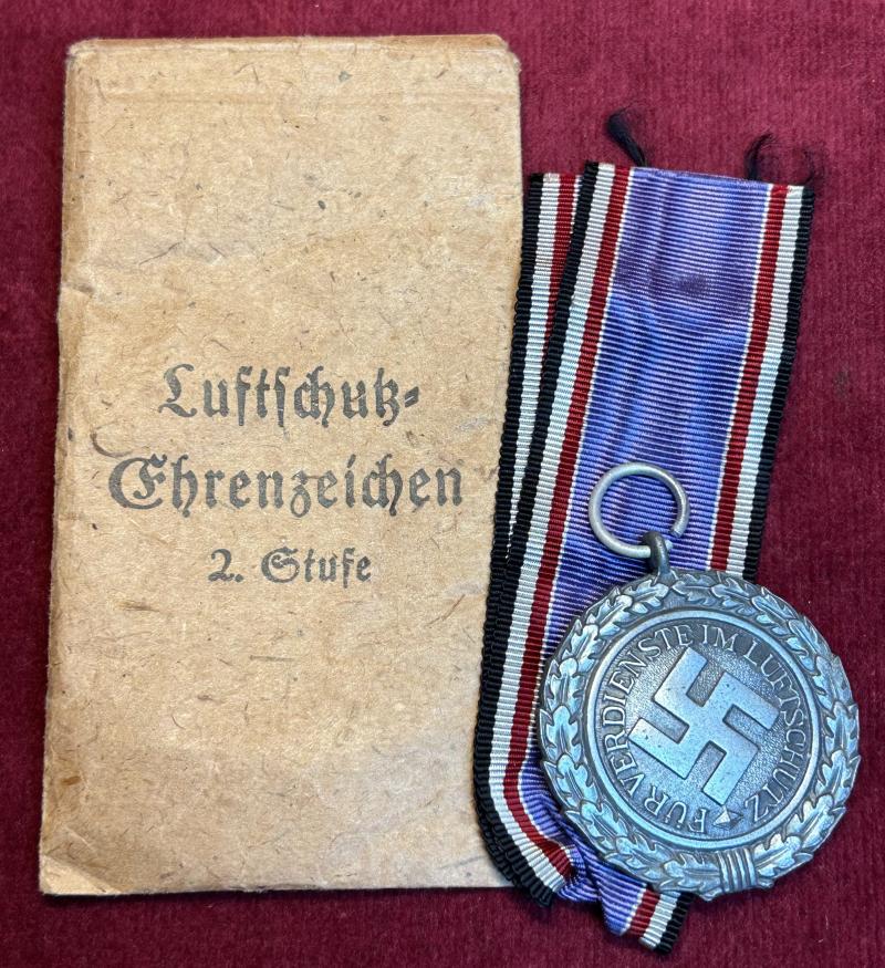 3rd Reich Luftschutz-Ehrenzeichen 2. klasse mit Tüte (Katz & Deyhle)