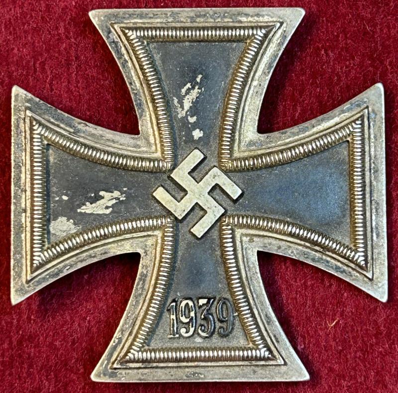 3rd Reich Eisernes Kreuz 1. Klasse 1939 (15), nicht magnetisch.
