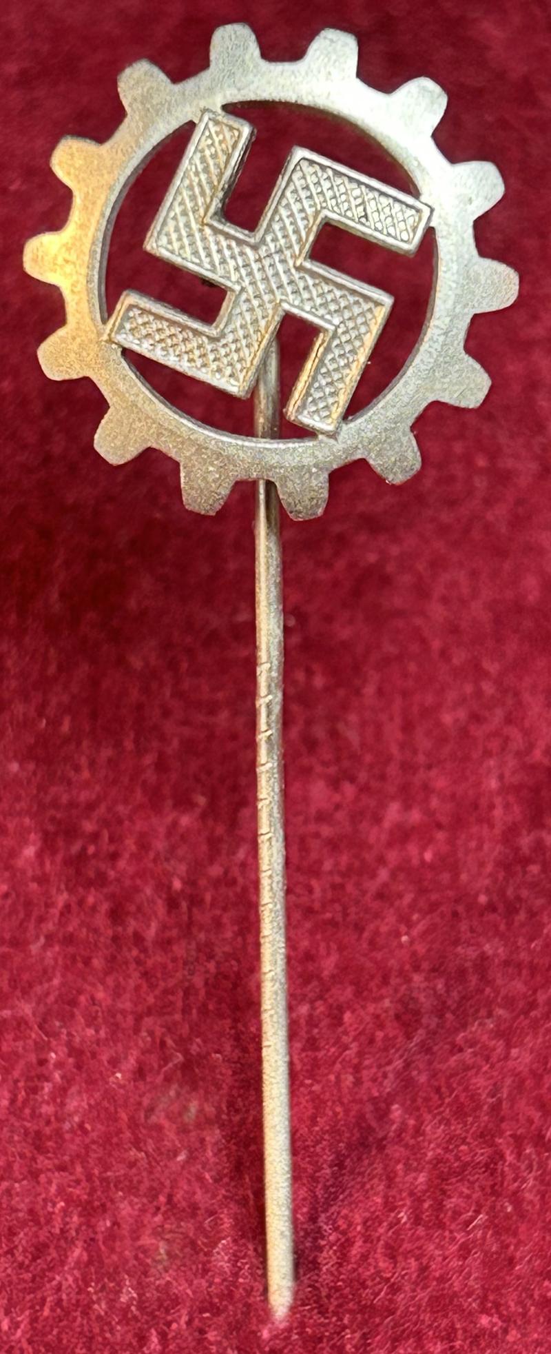 3rd Reich DAF Mitgliedsabzeichen