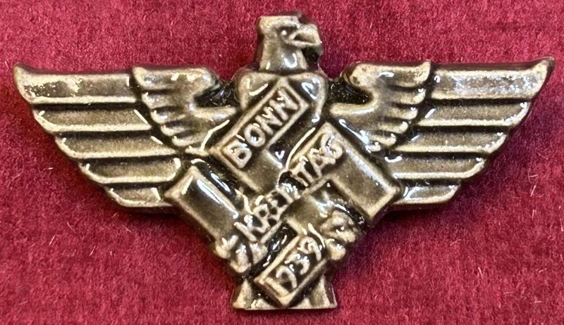 3rd Reich NSDAP Kreistag Bonn 1939 Porzellanabzeichen