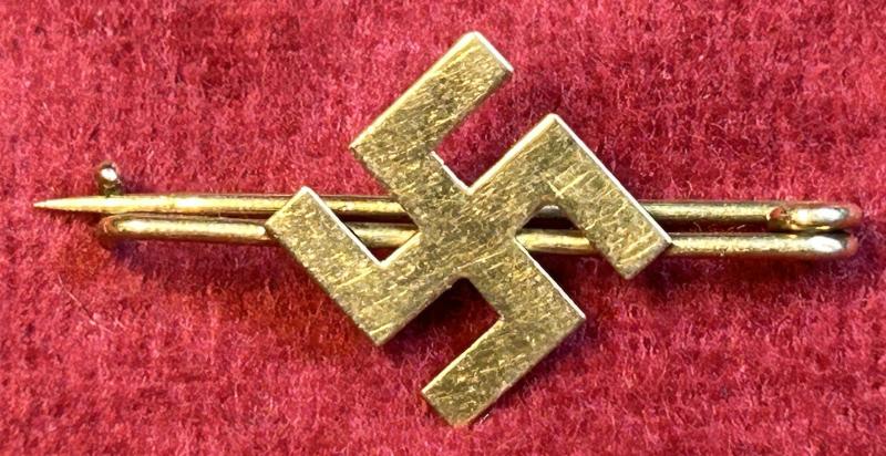 3rd Reich NSDAP Patriotische Swastika Brosche