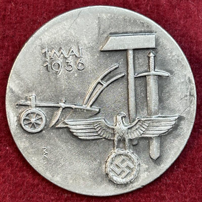 3rd Reich DAF Tag der Arbeit 1936 abzeichen