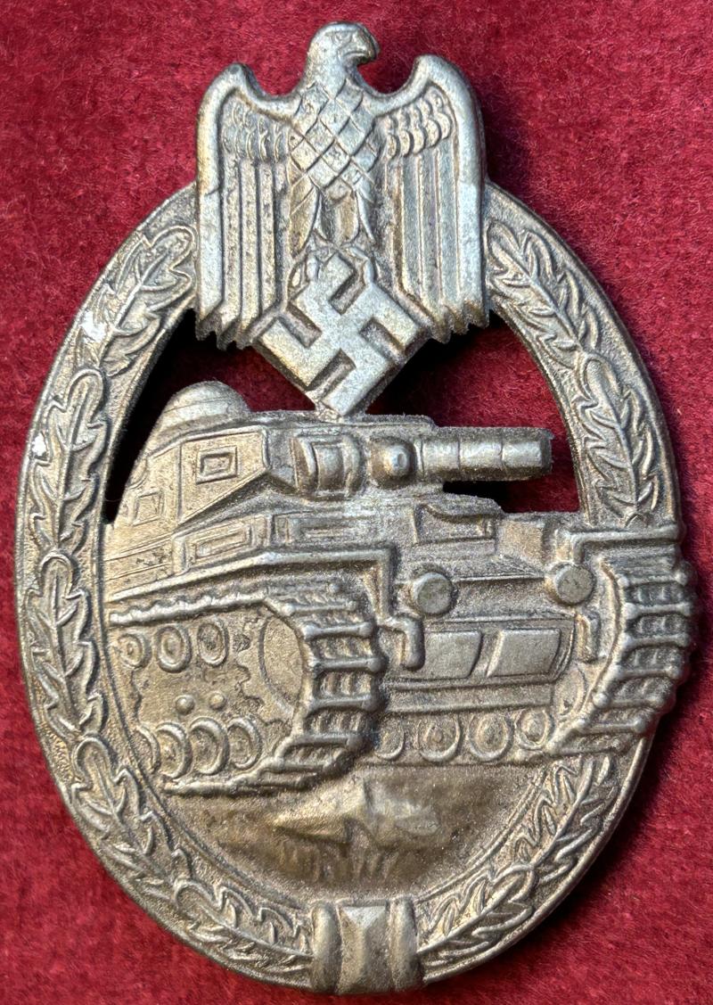 3rd Reich Panzerkampfabzeichen Halbhohl in Bronze (Frank & Reif)