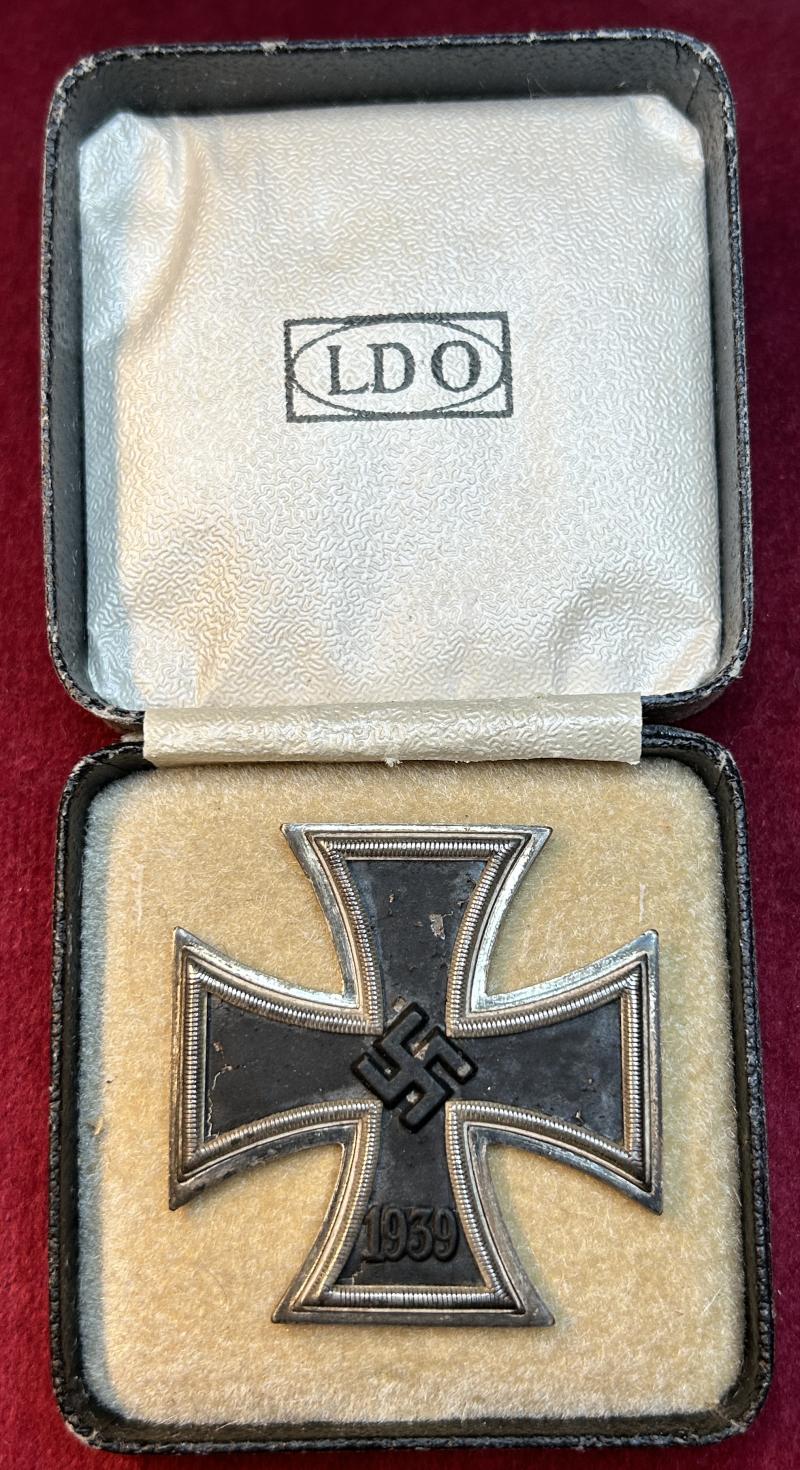 3rd Reich Eisernes Kreuz 1. Klasse 1939 (20) mit LDO Etui
