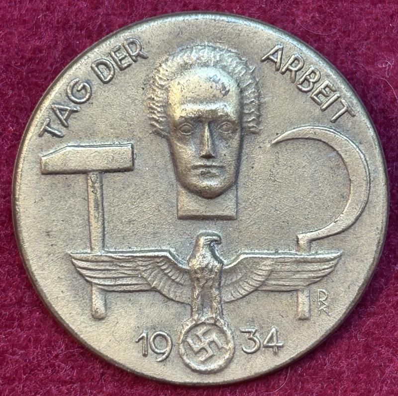 3rd Reich DAF Tag der Arbeit 1934 abzeichen