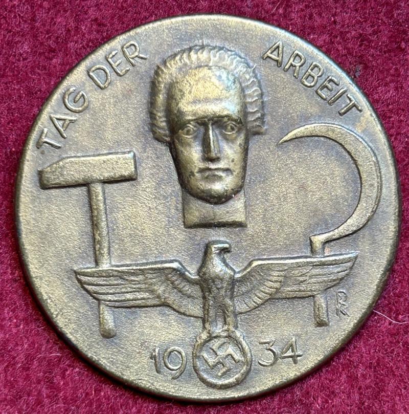 3rd Reich DAF Tag der Arbeit 1934 abzeichen