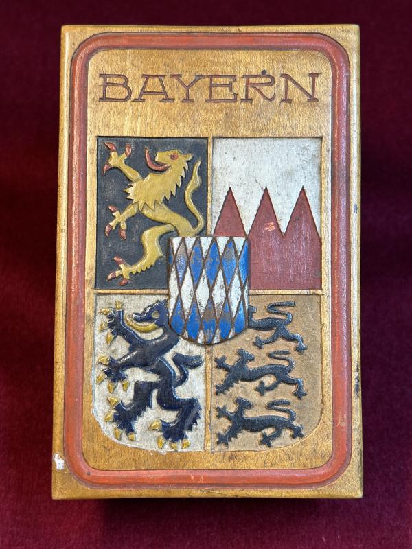 WWII box made in Internment camp 15 Stephanskirchen/ Dachau (1946)